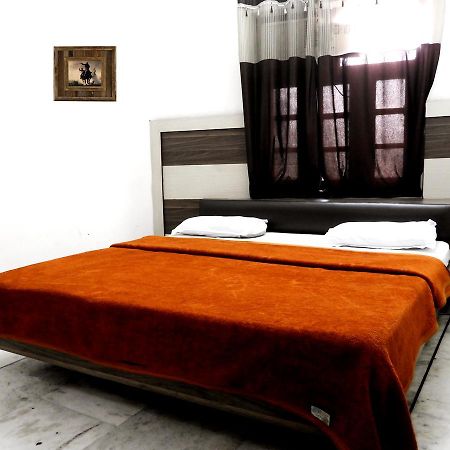 Time Square Guest House Jalandhar Exterior photo